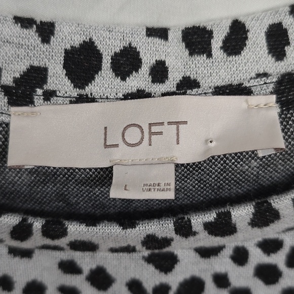 Loft Womens Large Black White Animal Print Short Sleeve Blouse - Picture 2 of 6